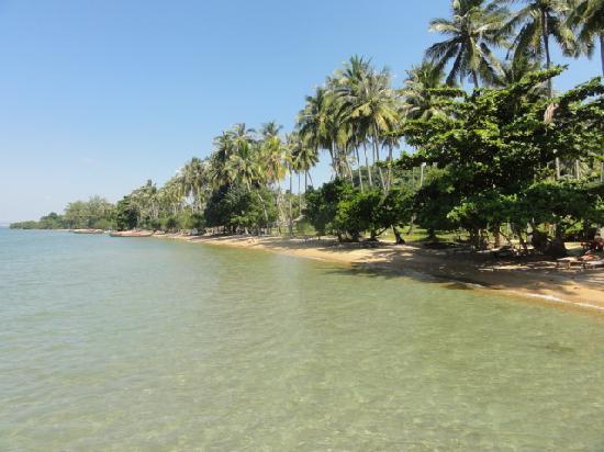 attraction-Rabbit Island Kampot Province 3.jpg